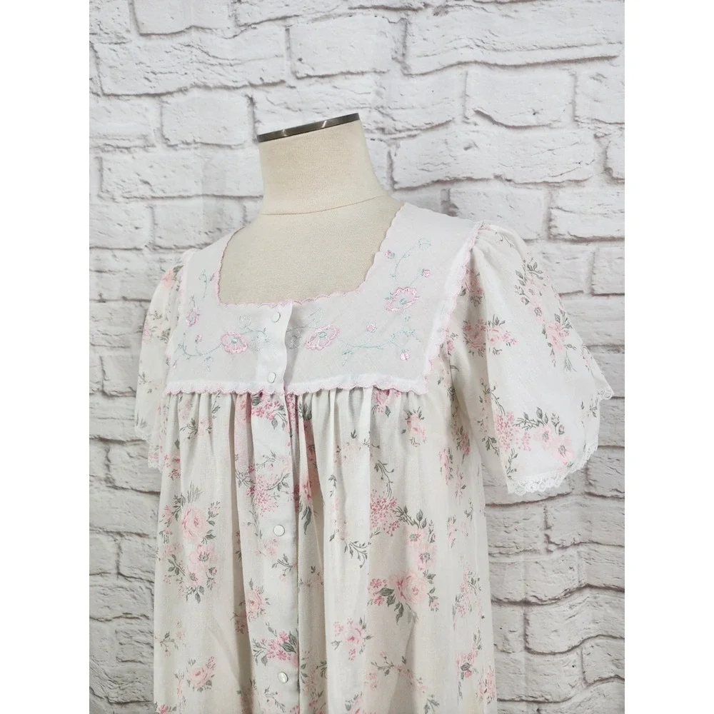 Vintage Floral Cotton Nightgown Womens Puff Sleeve Lace Trim Cottagecore Sleep